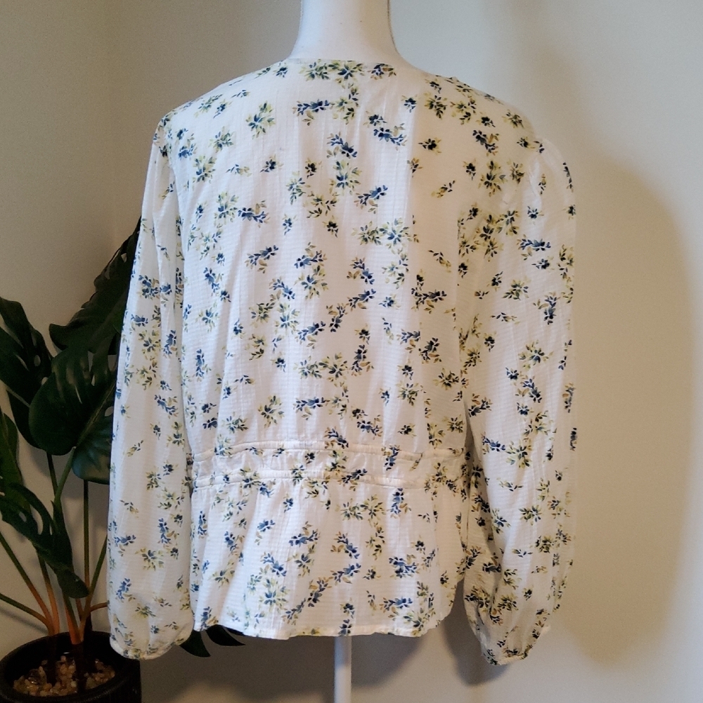 Time and Tru Floral Drawstring Blouse - - Picture 5 of 7